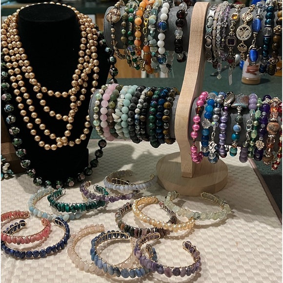 Like This Listing for LIVE SHOW notifications - Picture 2 of 10